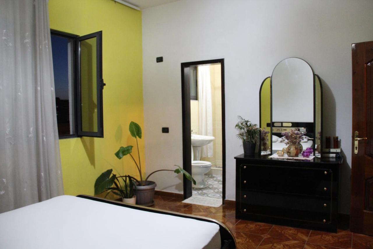 Cozy Big Apartment With Balcony ティラナ エクステリア 写真