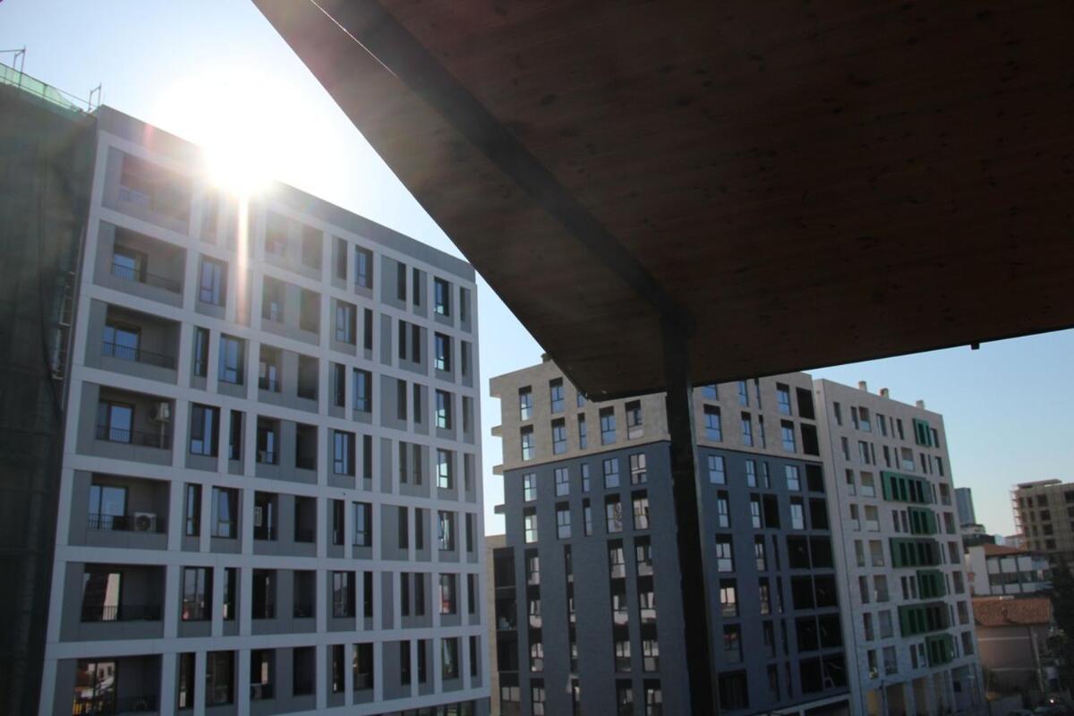 Cozy Big Apartment With Balcony ティラナ エクステリア 写真